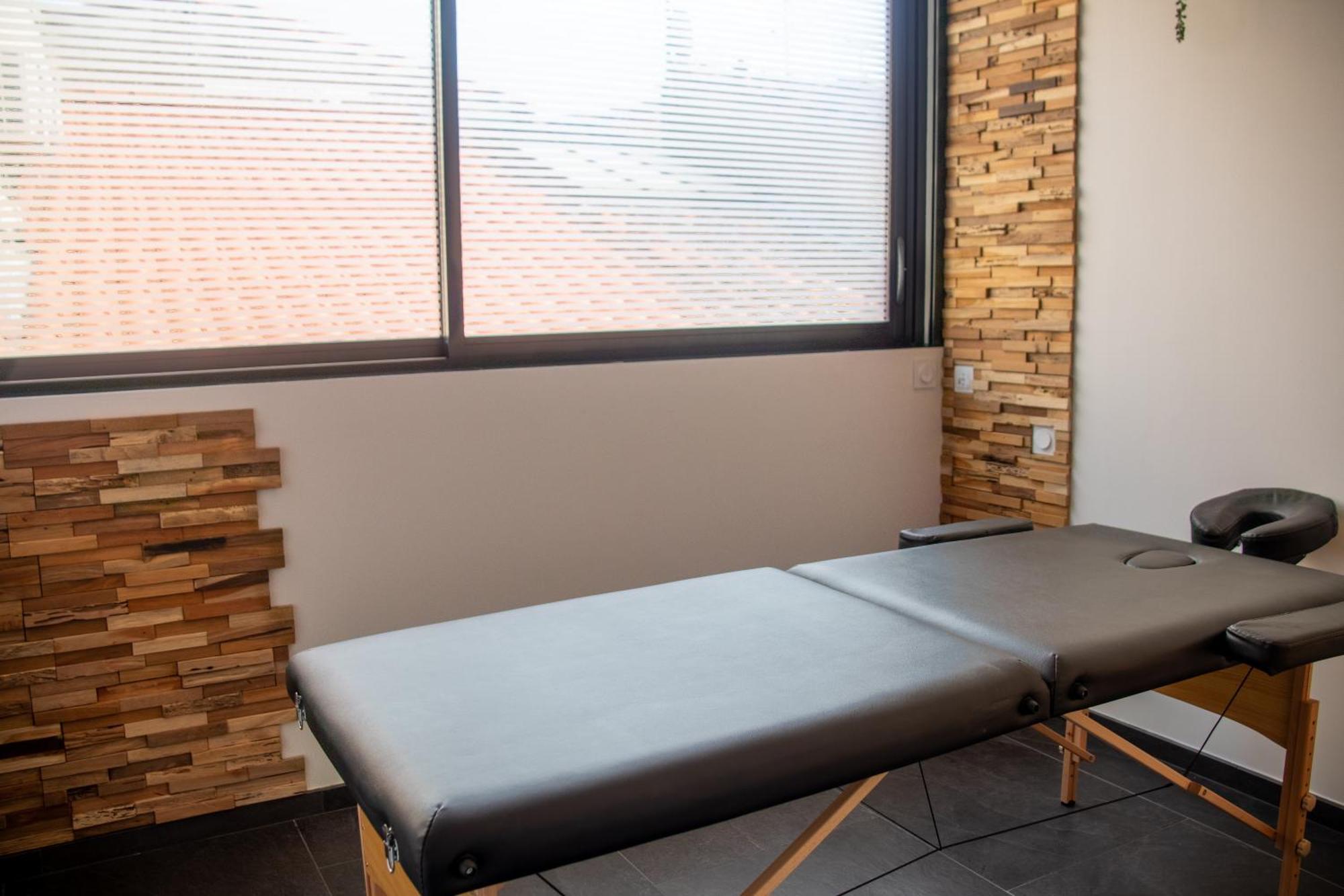 Loft 150 M2 Jacuzzi, Sauna Et Massage บลานญัก ภายนอก รูปภาพ
