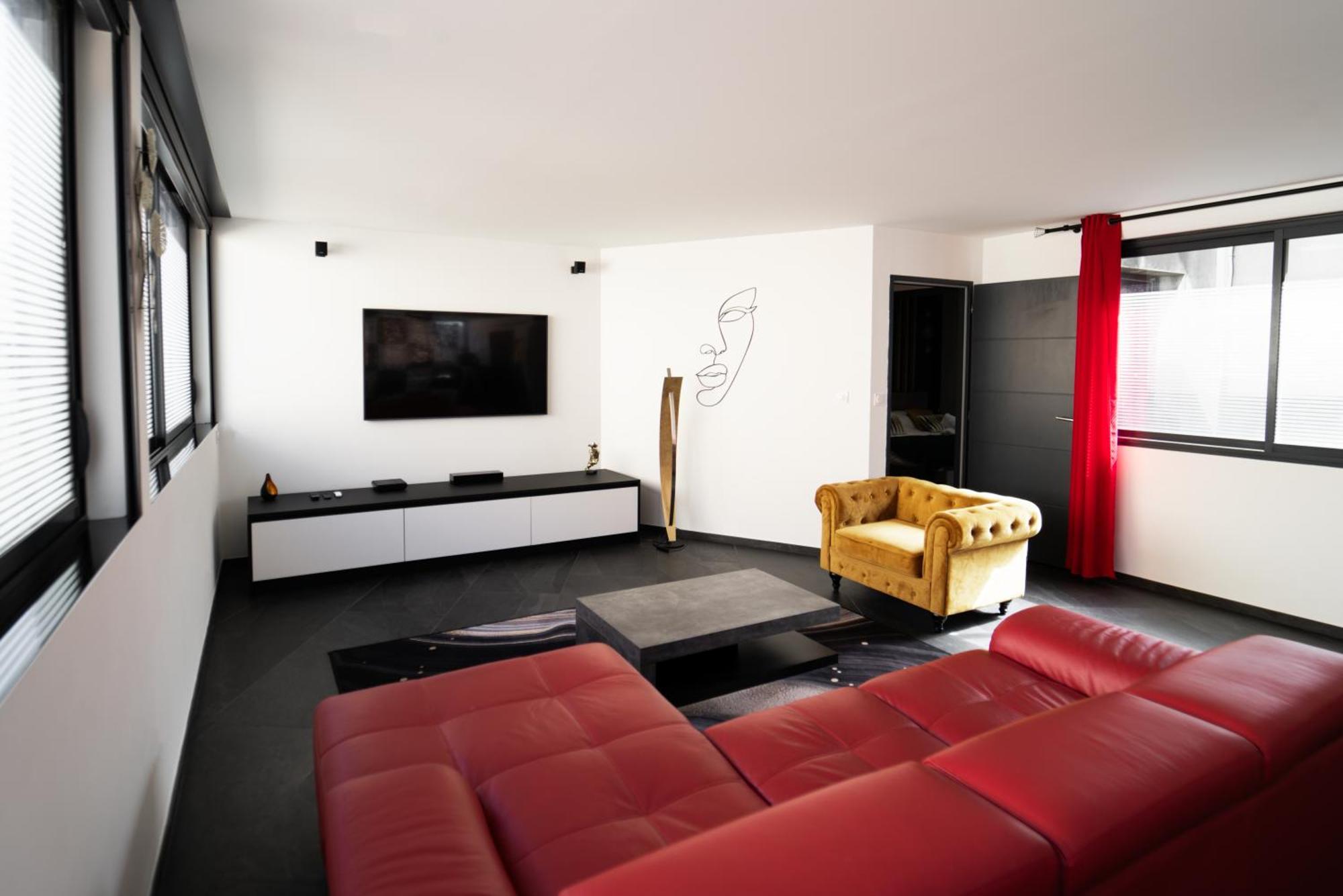Loft 150 M2 Jacuzzi, Sauna Et Massage บลานญัก ภายนอก รูปภาพ